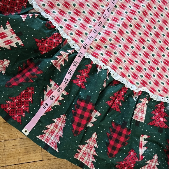 Vintage Handmade Red Green Lace  Round Christmas Tree Skirt - Picture 4 of 10